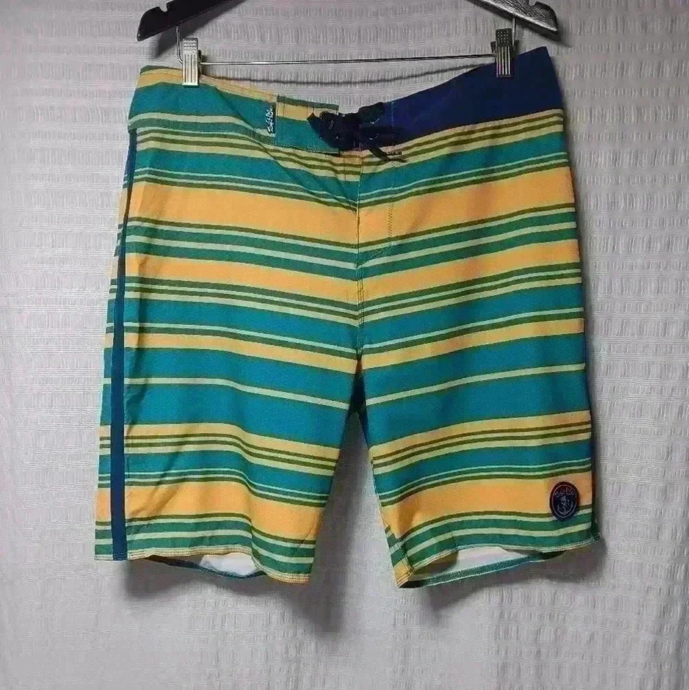Salt life SLX-QD Vapor stretch board shorts.  Men's size 34